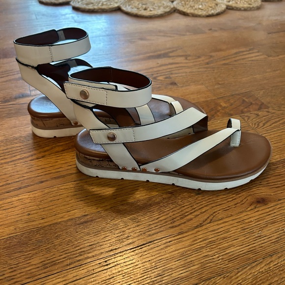 Franco Sarto sandals - Picture 4 of 7
